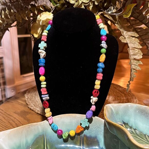 Artisan Handcrafted 24” Dyed Howlite Necklace - Picture 2 of 4